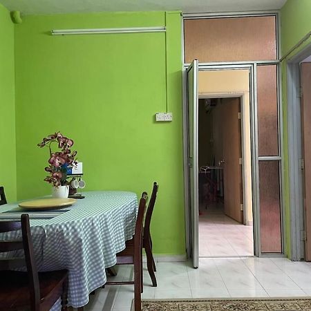 Homestaymuslim Di Teluk Intan Esterno foto
