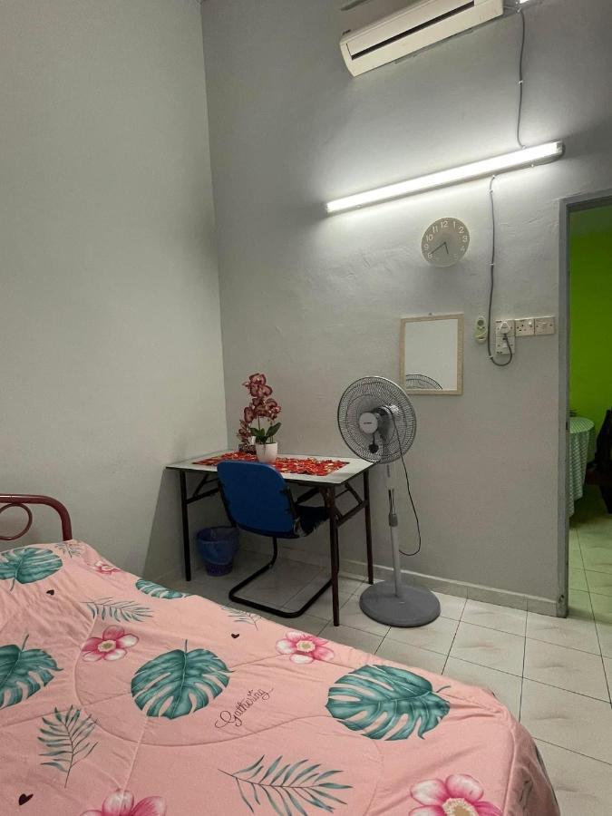 Homestaymuslim Di Teluk Intan Esterno foto