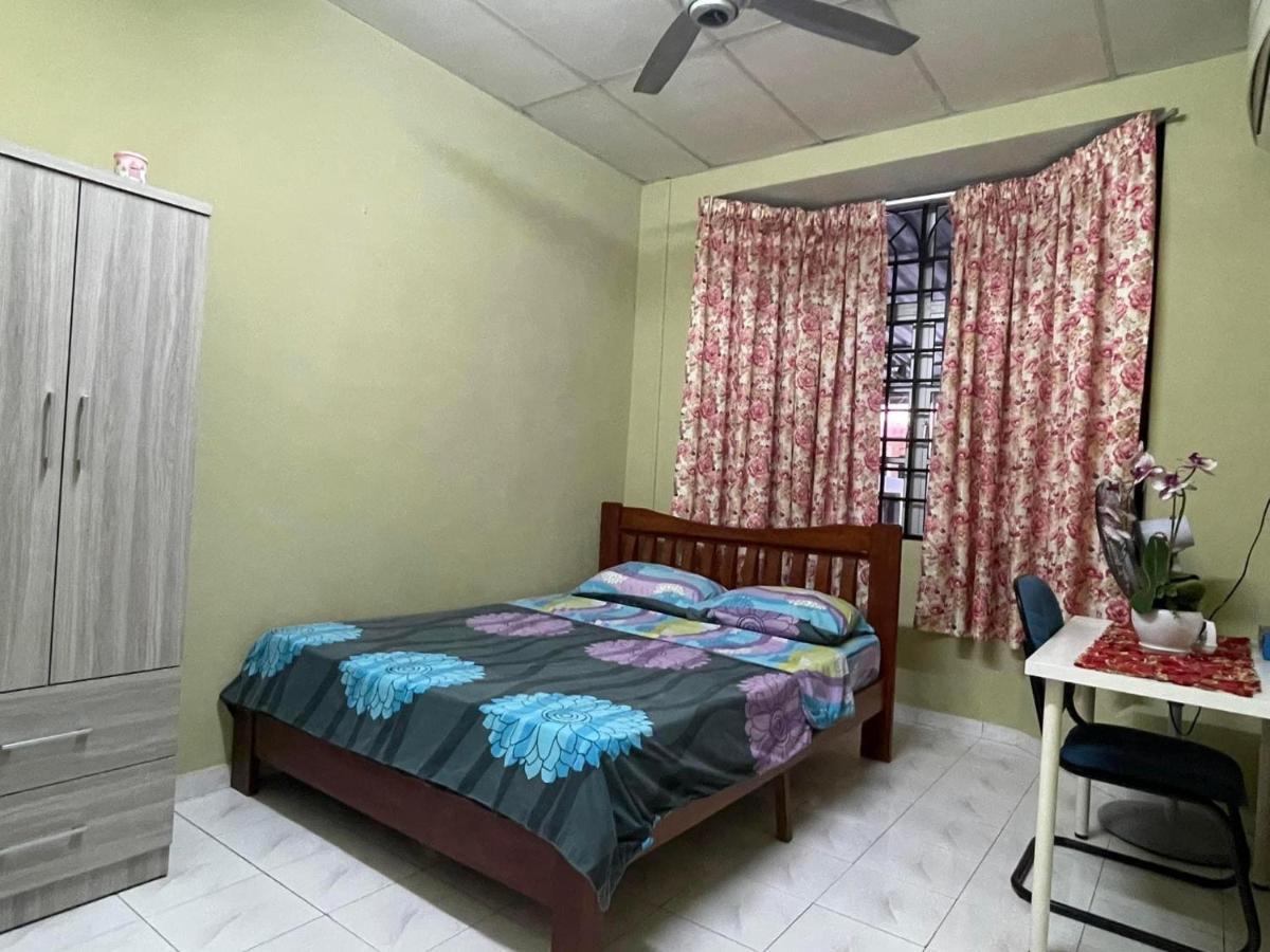 Homestaymuslim Di Teluk Intan Esterno foto
