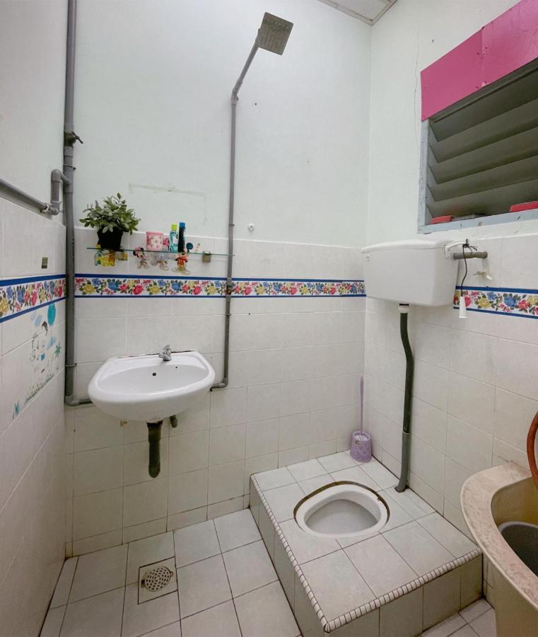 Homestaymuslim Di Teluk Intan Esterno foto